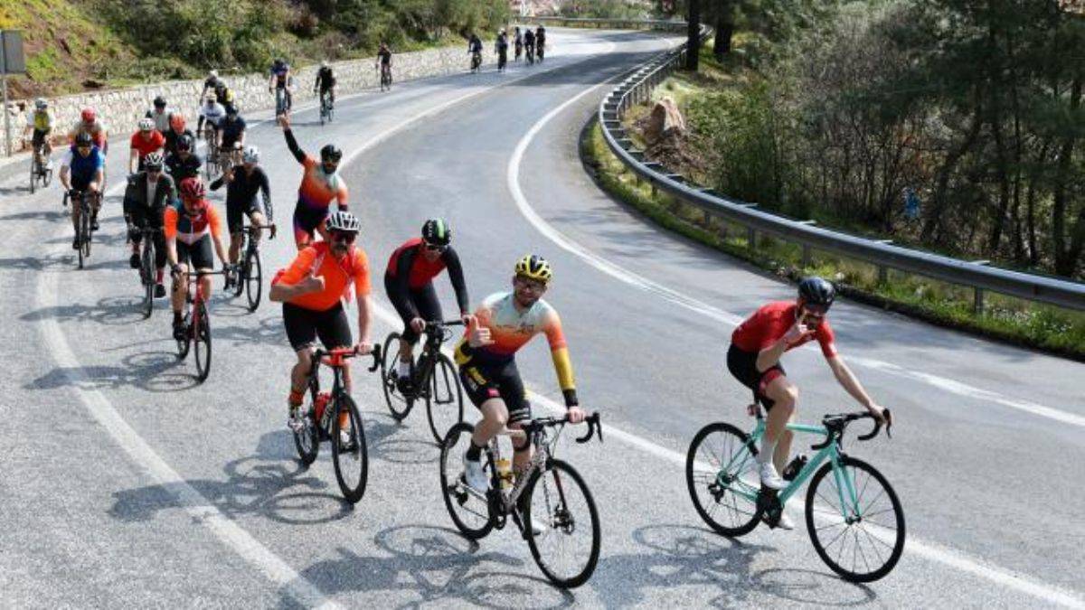 Yol bisikleti kampı Marmaris'te başladı