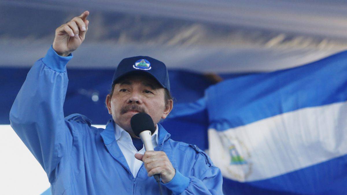 Kendisine diktatör diyen büyükelçiyi görevden aldı