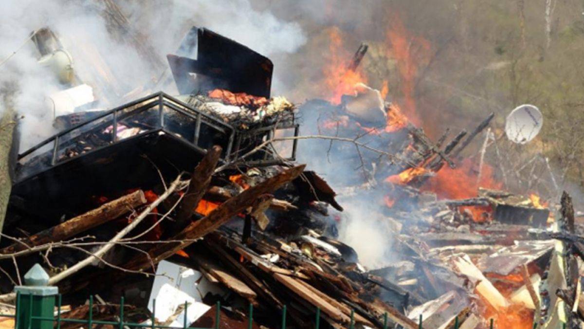 Ordu'da heyelan! 3 ev yıkıldı