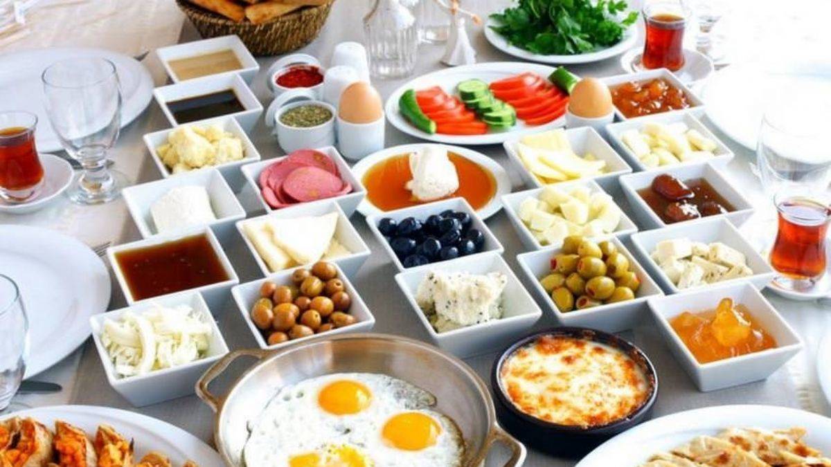 Sahura ne zaman kalkacağız? 2022 ramazan ilk sahuru ne zaman? 1 Nisan gecesi sahura mı kalkılacak?