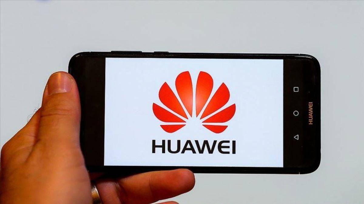 Çinli Huawei'in gelirleri düştü, karlılığı arttı