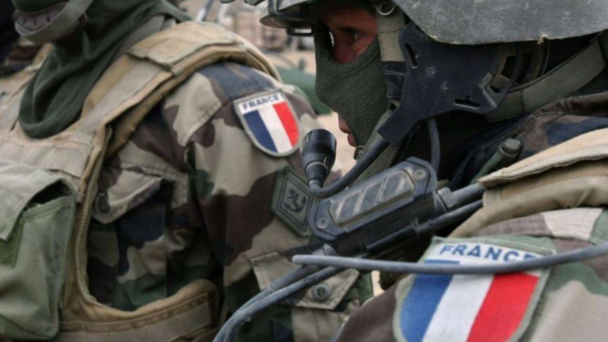 Fransa'da ''Rusya'' krizi: Askeri istihbarat başkanı görevden alınıyor