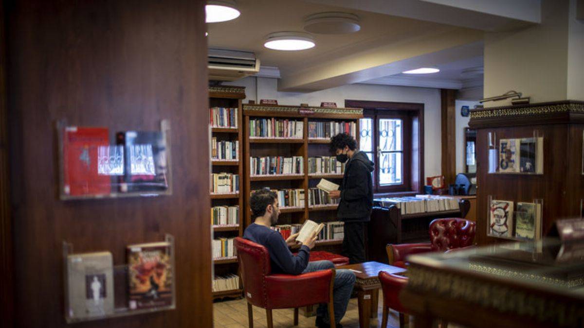 Cumhuriyet'in ilk milli kütüphanesi 7/24 açık