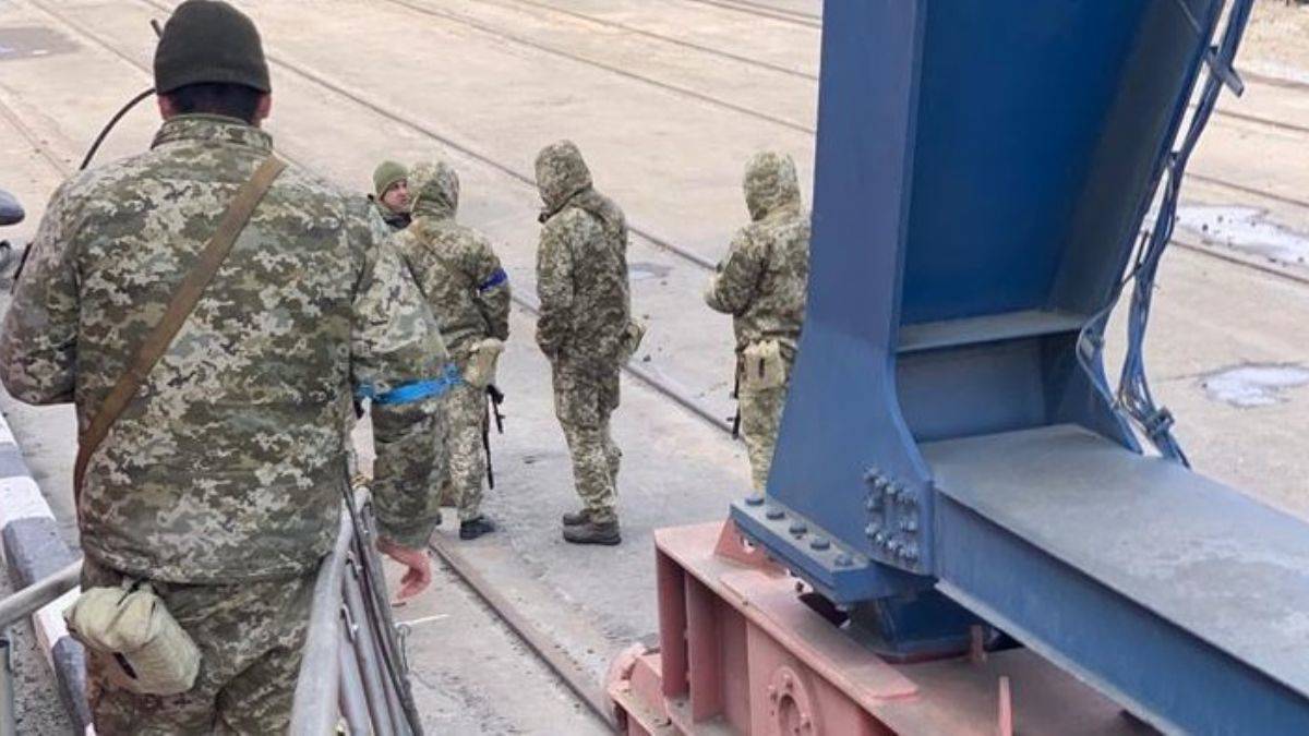 Odessa’daki Türk gemisi yağmalanmak istendi