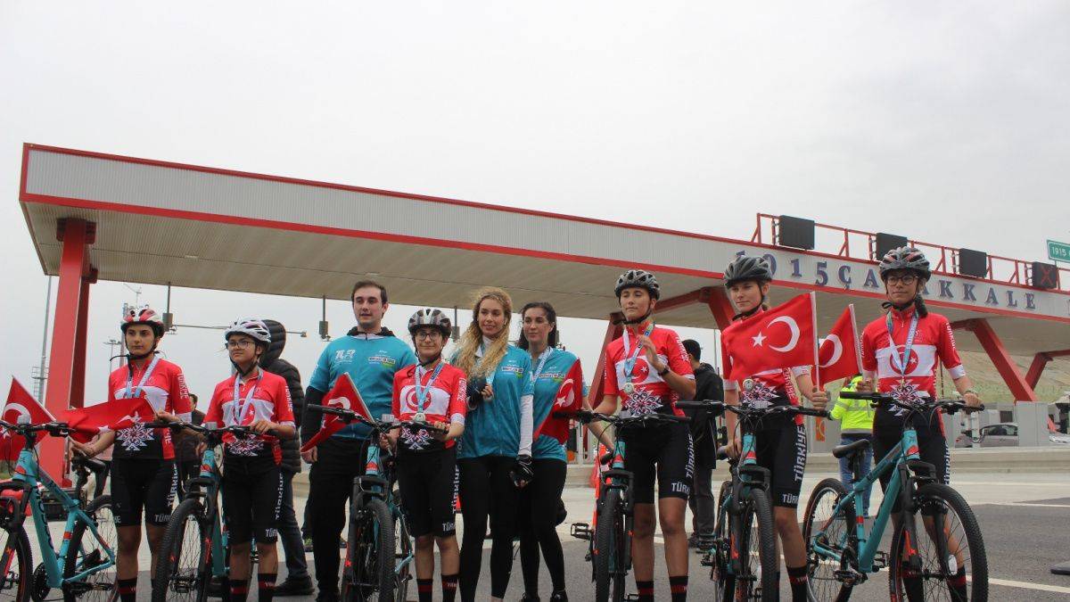 Dünyanın en büyük asma köprüsü, bisiklet turuna hazır