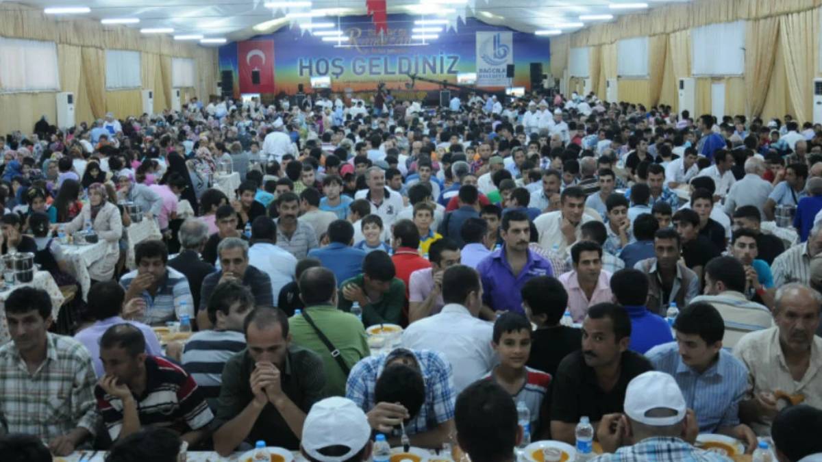 Gaziosmanpaşa'da iftar çadırı nerede? 2022 Gaziosmanpaşa Ramazan çadırı var mı? GOP ücretsiz iftar yemeği nerede verilir?