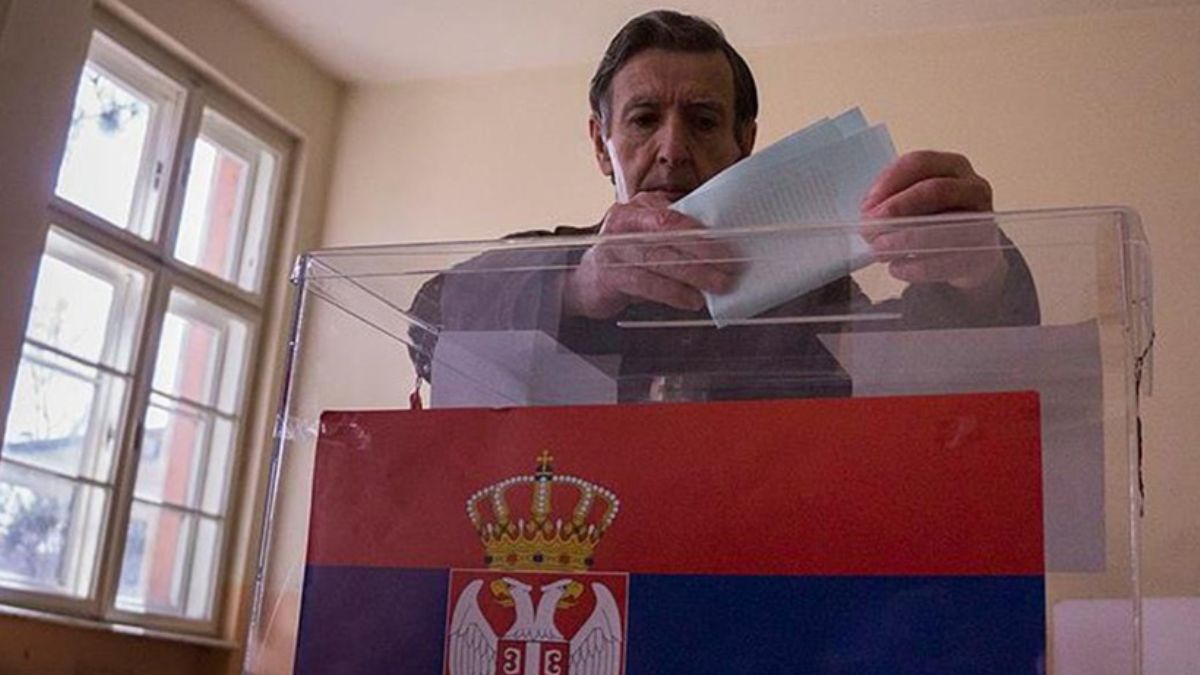 Macaristan ve Sırbistan'da halk sandık başında