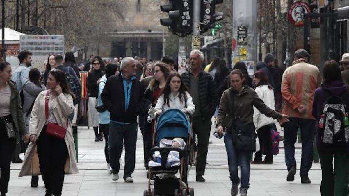 Arnavutluk’ta 'taşıtsız gün' uygulaması başladı