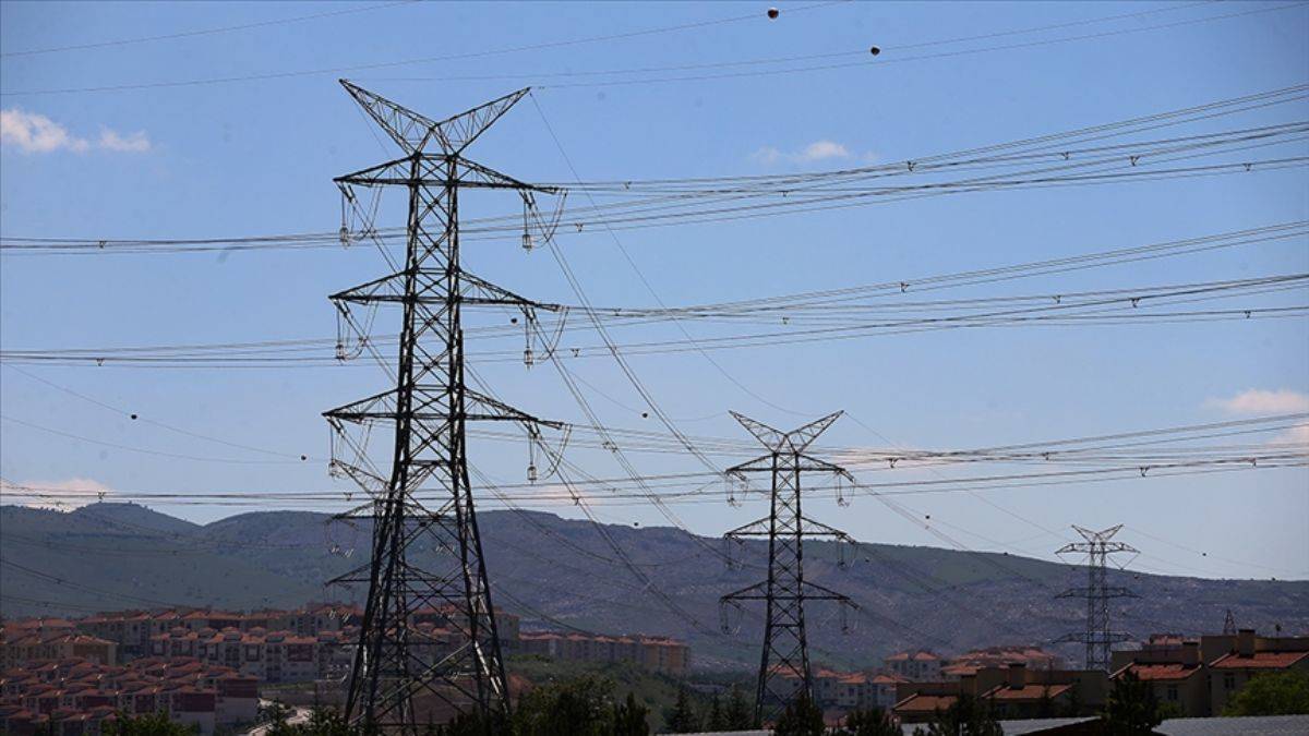 Irak, Türkiye'den elektrik ithal etmek için harekete geçti