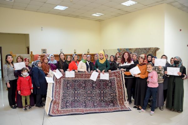 Sabrın sonu sertifika