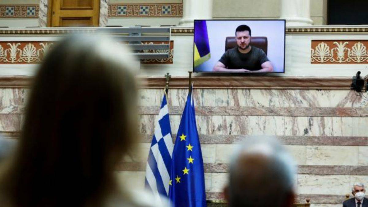 Zelenskiy, Yunanistan Parlamentosu'nda konuştu