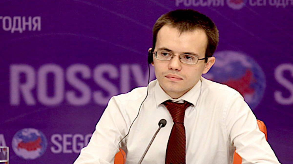 Korybko: Ukrayna’da 'uyuyan hücreler' harekete geçirildi