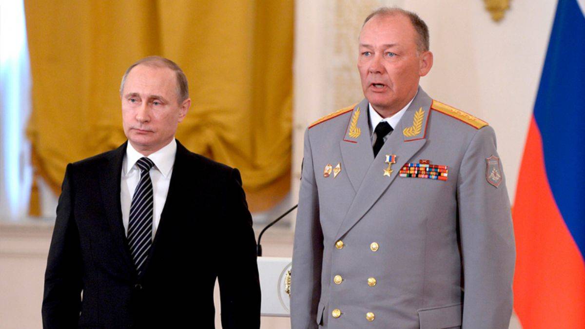 Putin’den kritik hamle! Savaşın başındaki generali değiştirdi