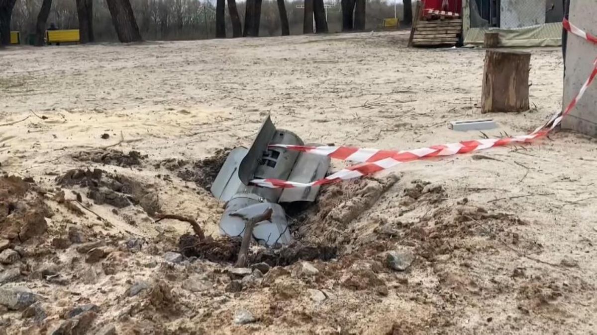 Çernihiv’de nehir kenarında füzeler bulundu