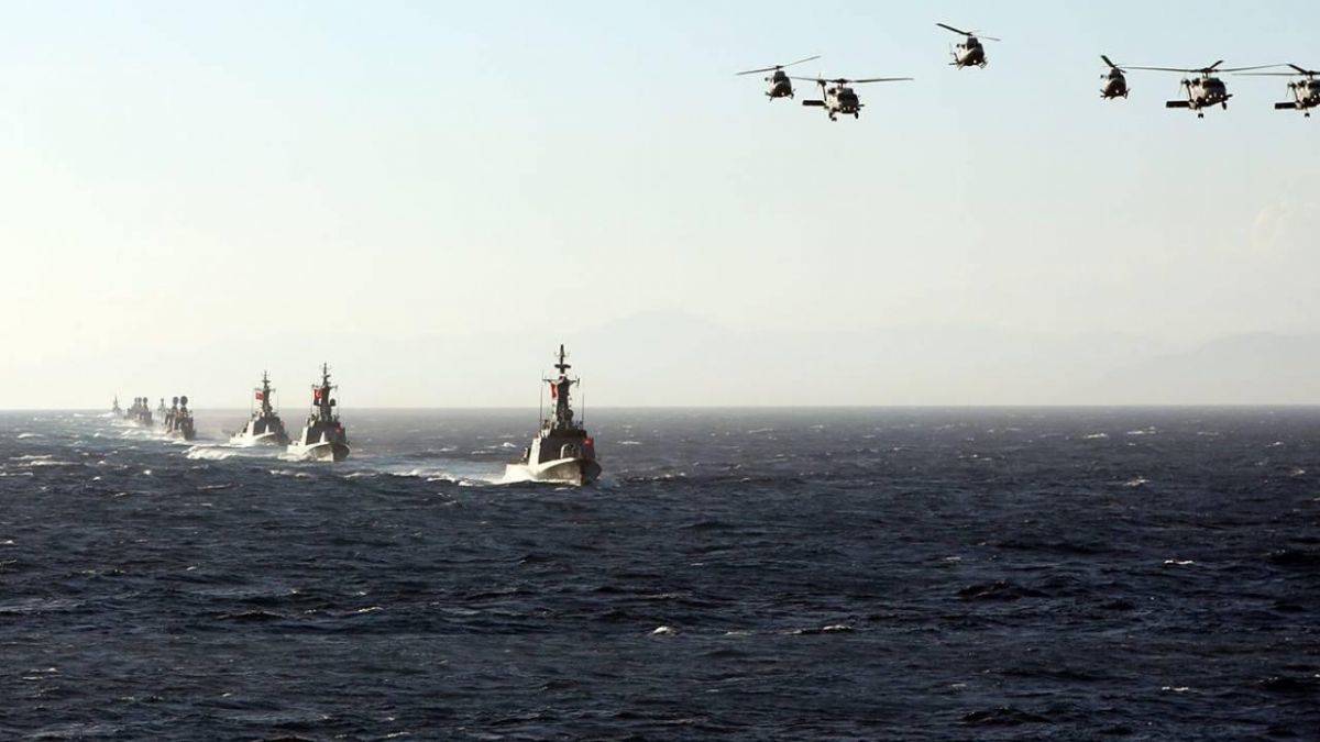 Üç denizde dev tatbikat!