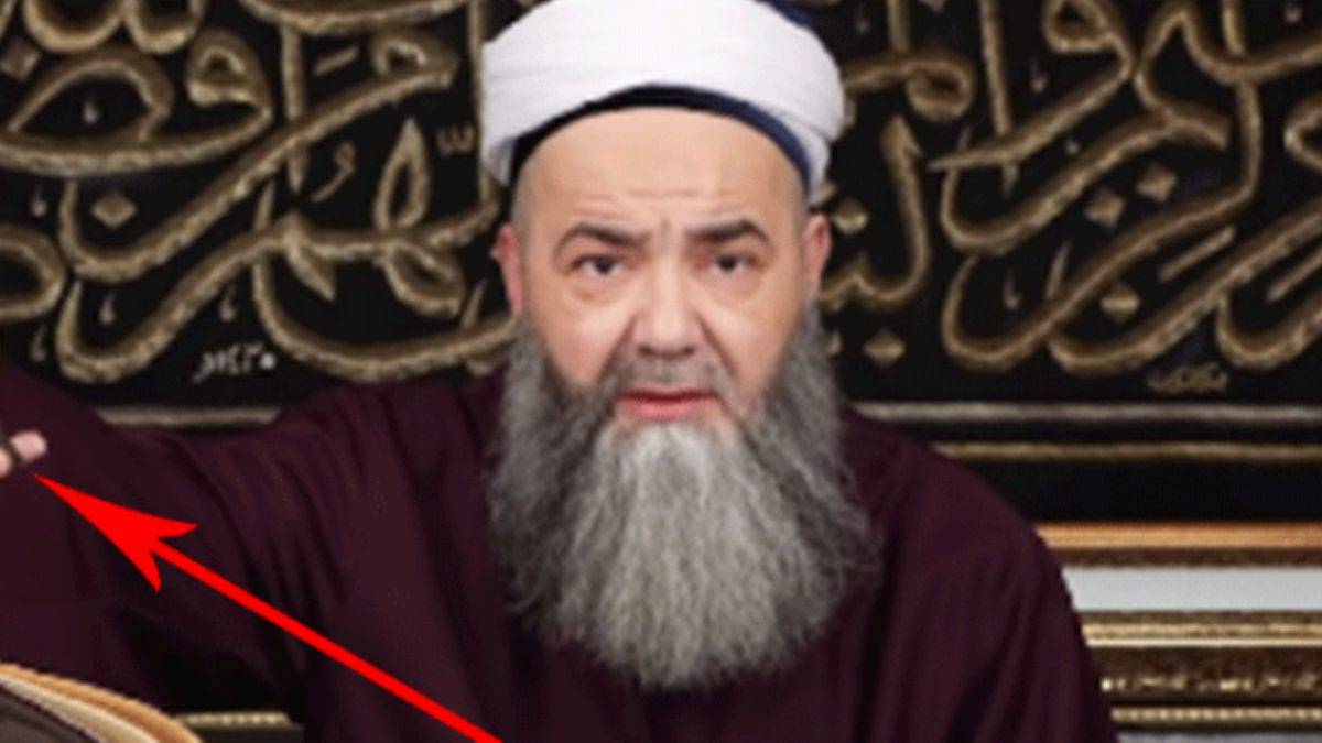 Cübbeli Ahmet Hoca Apple'ın dijital asistanı Siri'ye çıkıştı: Bir kuruş faydası yok, sohbeti bölüyor ya