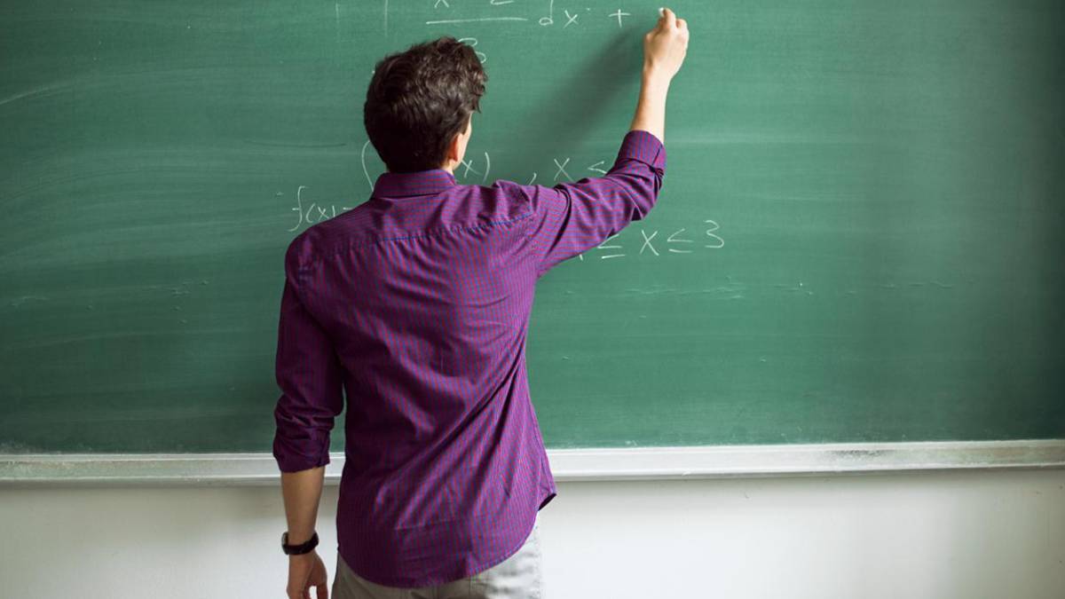 Nisan 2022 ortaöğretim (lise) ara tatil seminer programı | Ara tatilde hangi branş semineri ne zaman saat kaçta?