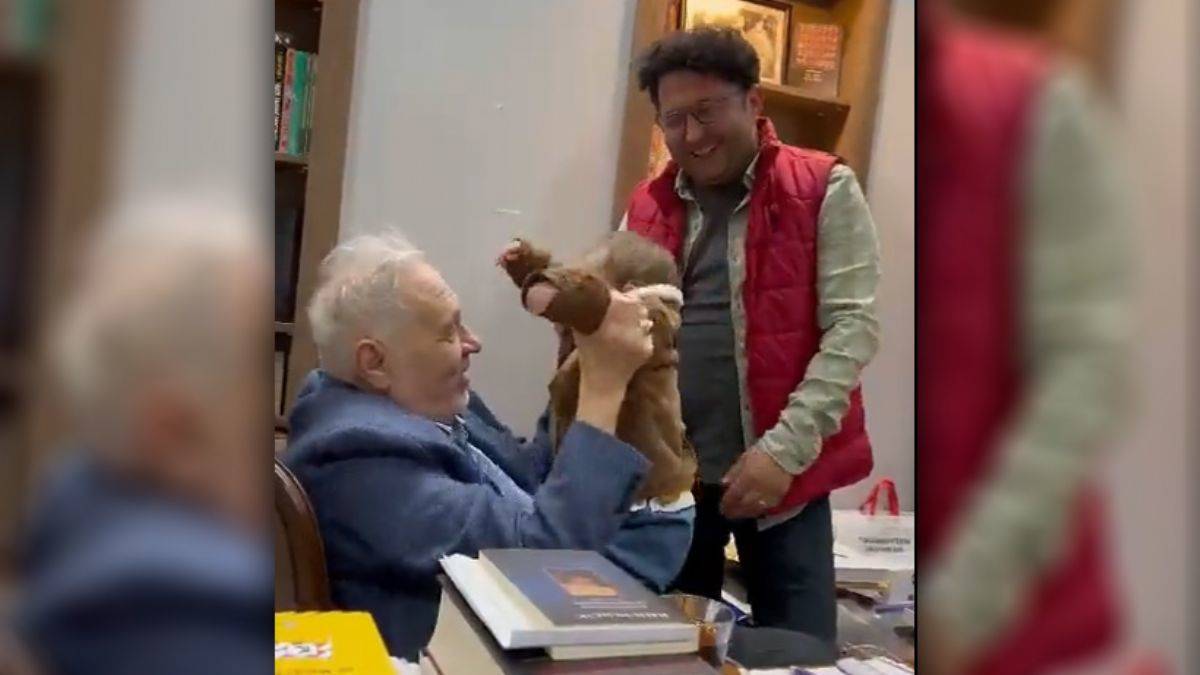 İlber Ortaylı'nın bebek sevgisi