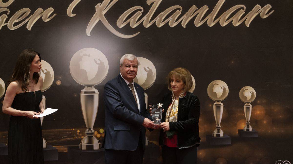 A Life Hospital Yılın En Başarılı Sağlık Kuruluşu ödülünün sahibi oldu