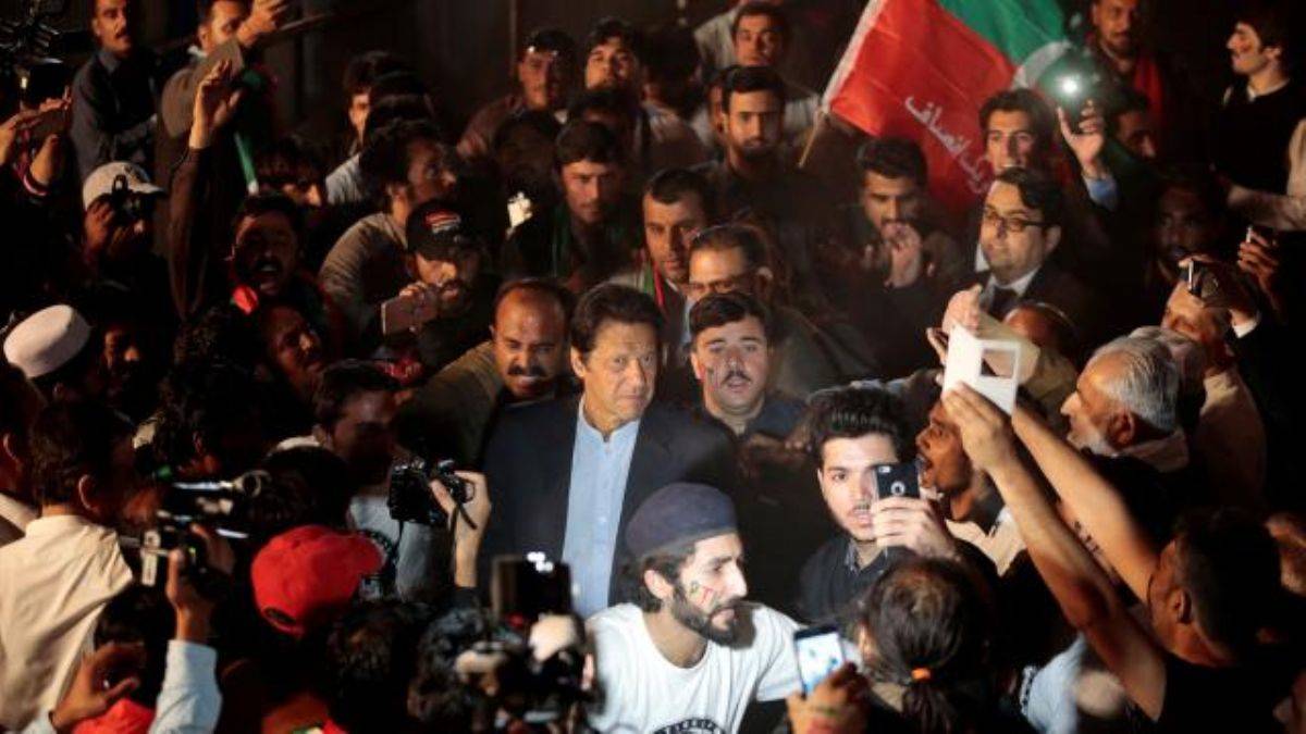 Pakistan'da İmran Han dahil 123 milletvekilinin istifası onaylandı
