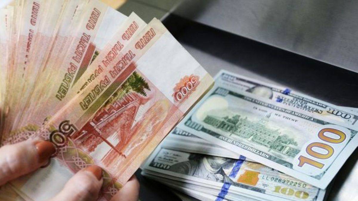 Moody's'ten Ruble/Dolar açıklaması