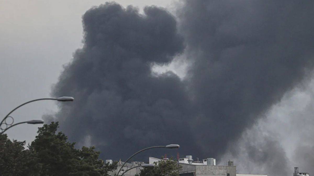 Rusya duyurdu: Kiev’deki askeri fabrika yüksek hassasiyetli silahla vuruldu