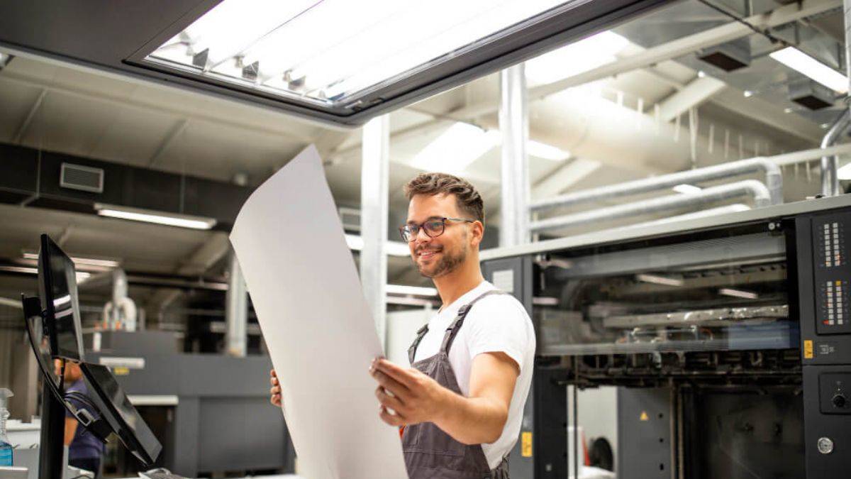 Online Baskı Merkezi vs. Fotokopici: Hangisi Sizin İçin Daha İyi?
