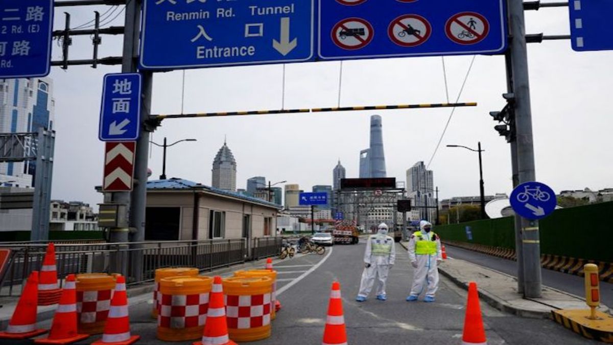 Şanghay'daki kapanma, ekonominin can damarlarını tıkıyor