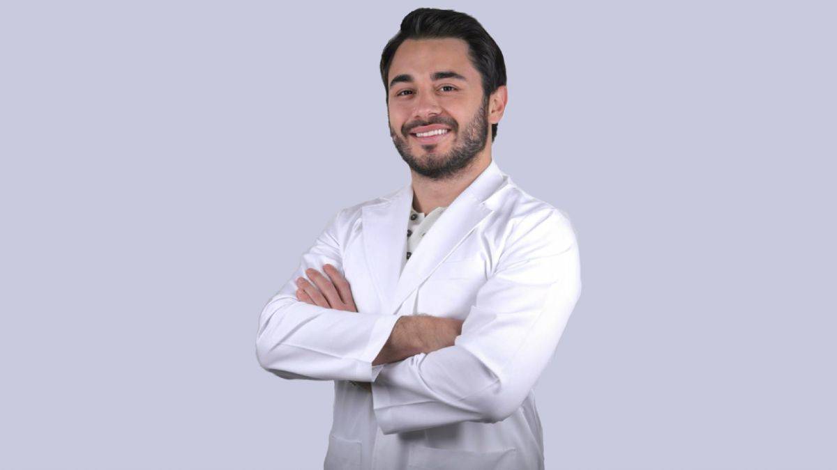 Diş Hekimi Ömer Ekiz: “Eksik Dişlerin Tedavisi Zamanında Yapılmalı!”