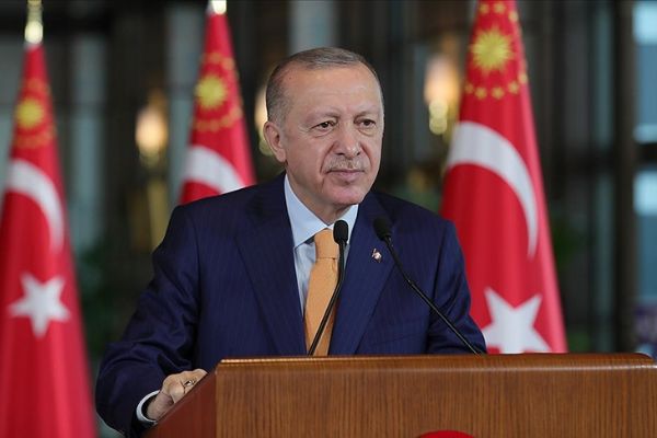 Cumhurbaşkanı Erdoğan, sağlık çalışanlarıyla iftarda bir araya geldi