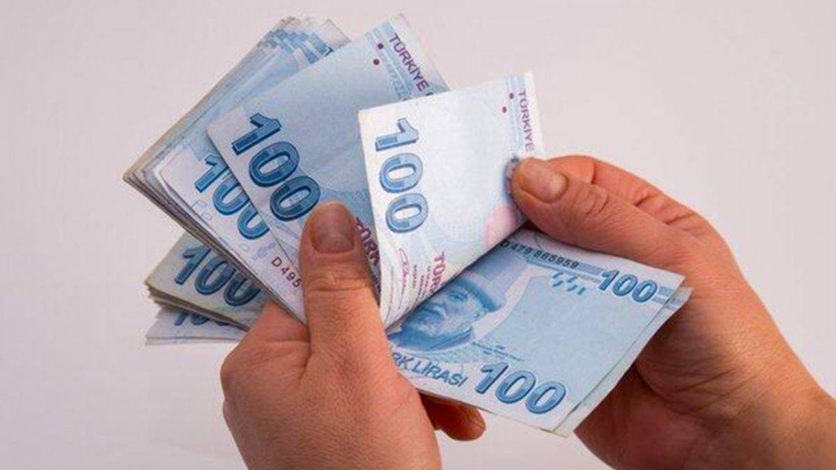 Emekli bayram ikramiyesi ödeme tarihleri belli oldu