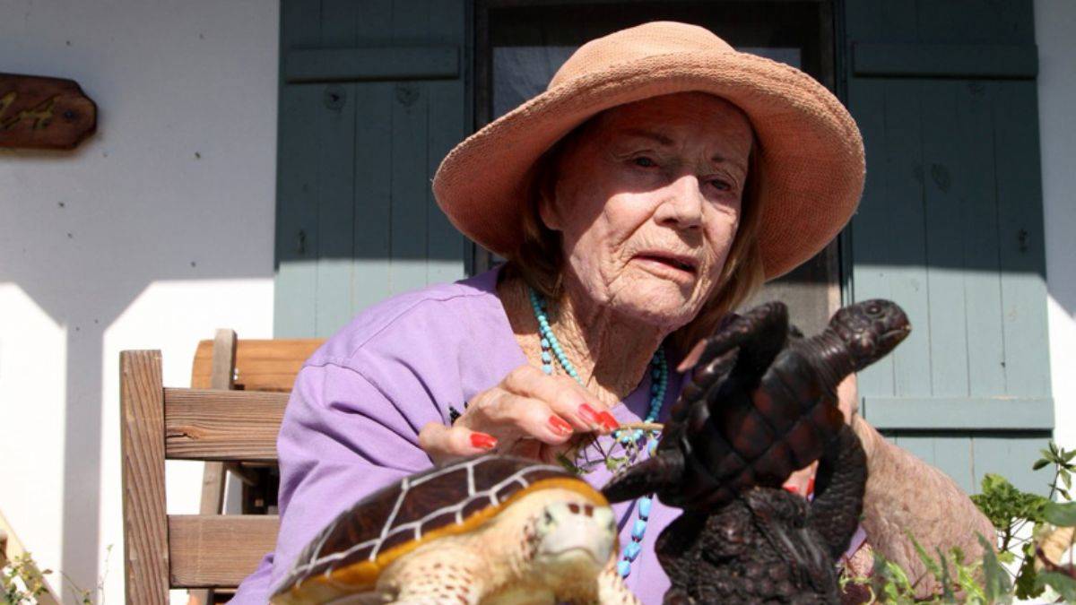 ''Caretta Caretta'ların annesi'' June Haimoff hayatını kaybetti