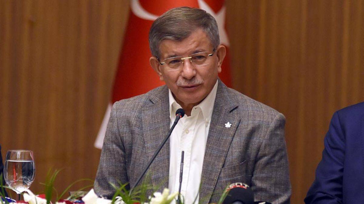 Davutoğlu'ndan dikkat çeken 'Meydan okuyorum' paylaşımı