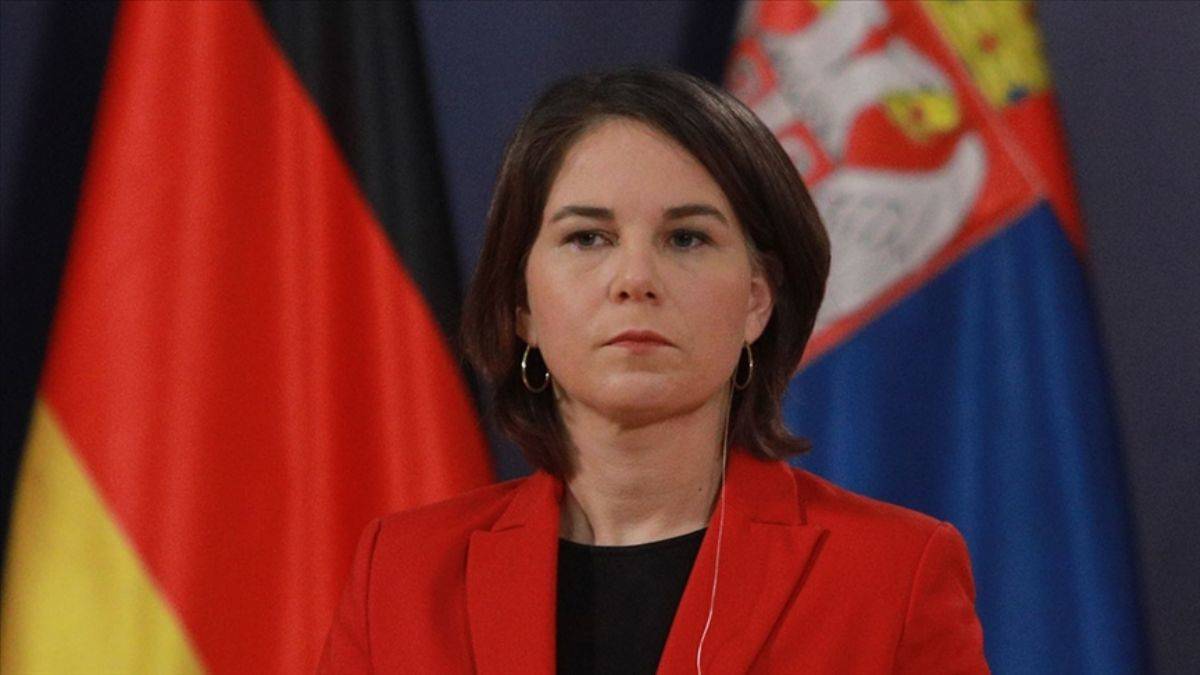 Almanya'dan 40 diplomatını sınır dışı eden Rusya'ya tepki