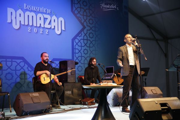 Ömer Karaoğlu, Başakşehir Kent Meydanı'nda