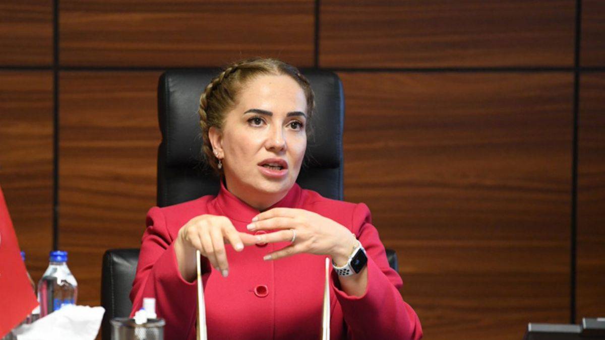 Uşak Valisi Funda Kocabıyık merkeze çekildi