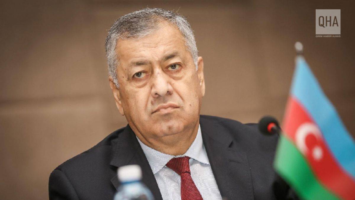 Azerbaycanlı siyasetçi Ahmadov: Sputnik Azerbaycan kapatılsın