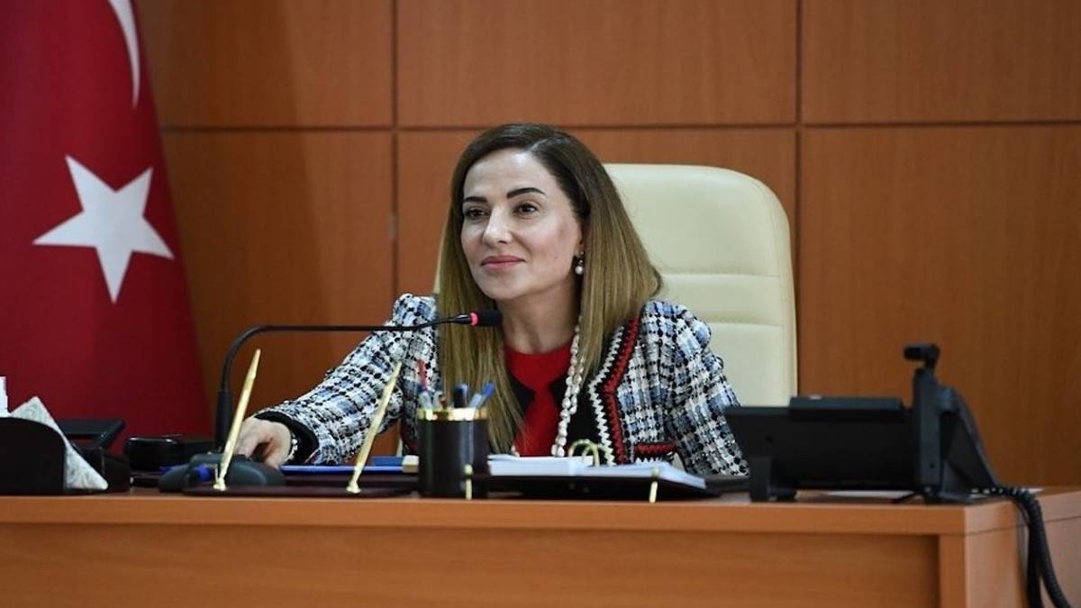 Funda Kocabıyık görevden mi alındı? Funda Kocabıyık neden görevden alındı? Uşak Valisi Funda Kocabıyık niye merkeze çekildi?