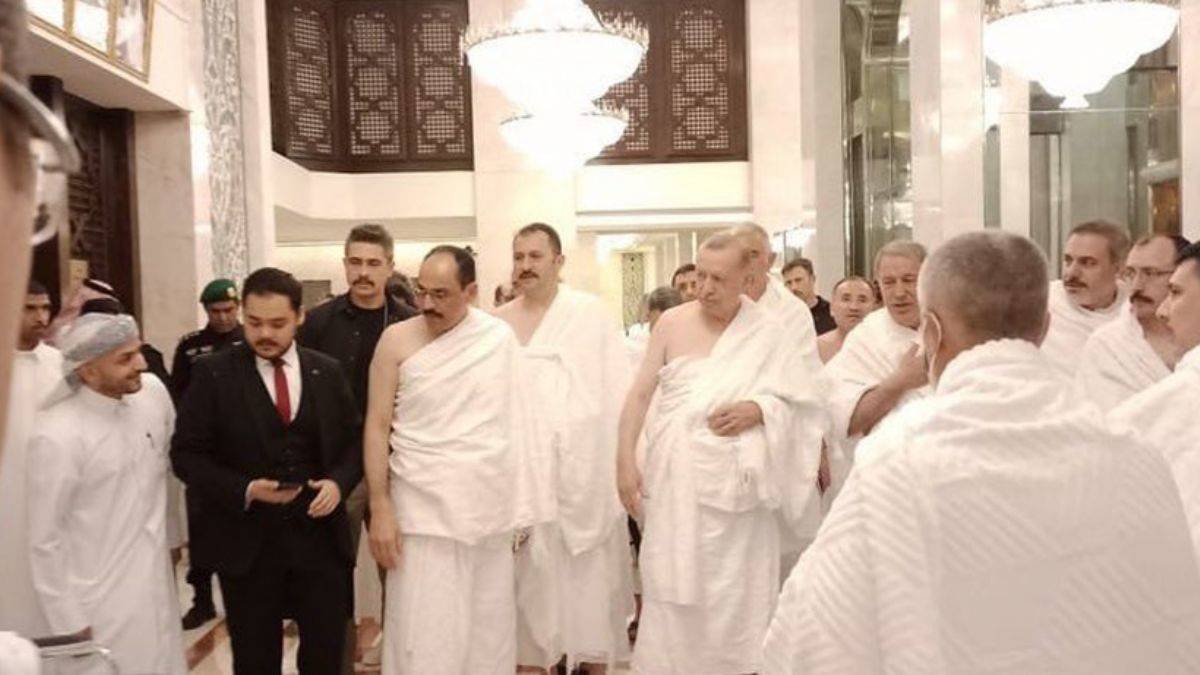 Cumhurbaşkanı Erdoğan ve devlet erkanından Umre ziyareti