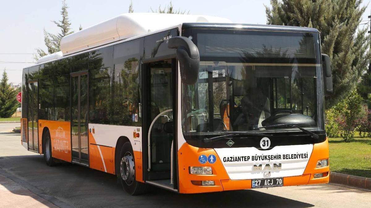 Gaziantep'te bayramda otobüs, tramvay ücretsiz mi? 1 Mayıs arife günü Gaziantep'te otobüsler bedava mı? Arefede Gaziantep'te otobüs paralı mı, ücretsiz mi?