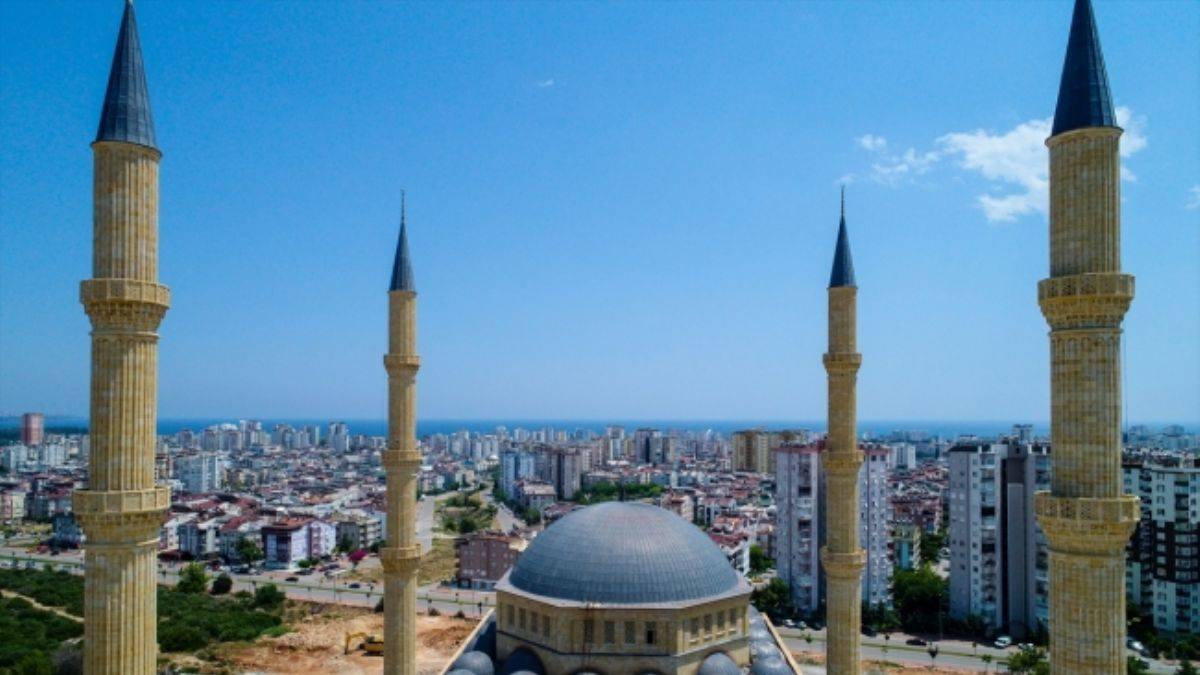 Antalya bayram namazı vakti 2022 | Antalya Ramazan bayramı namazı saat kaçta kılınacak? Antalya bayram ezanı vakti