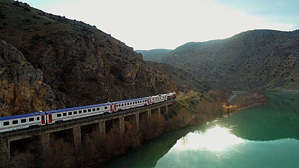 Turistik Doğu Ekspresi'ne yoğun ilgi