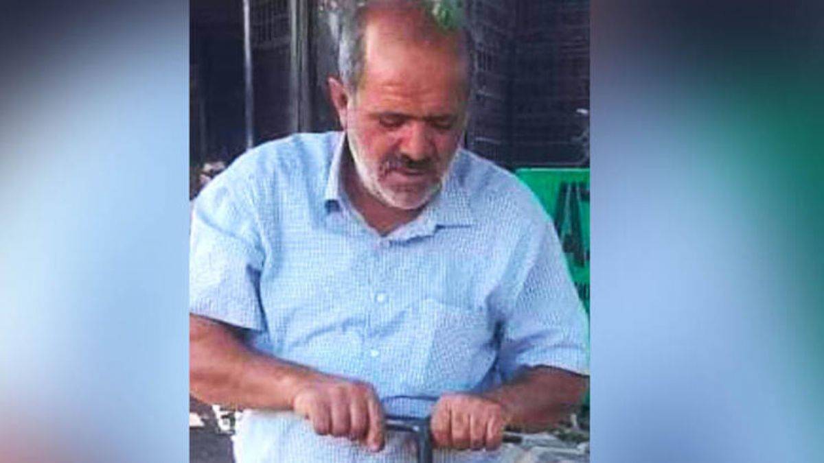 Babasını balyozla öldürdü