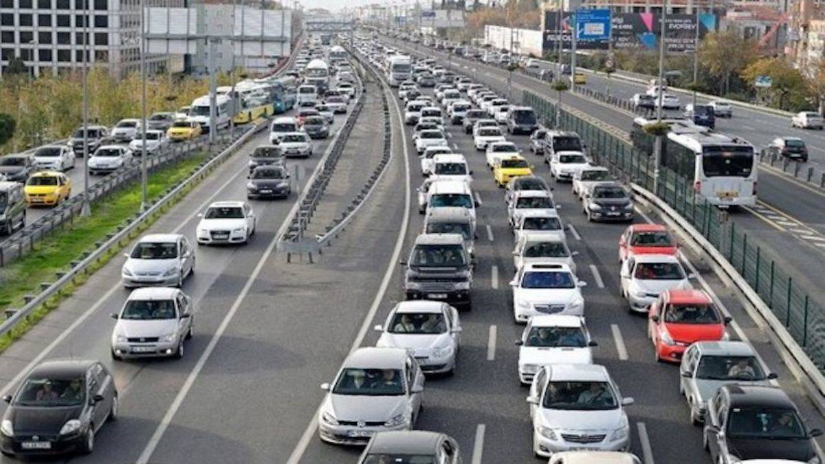 İstanbul trafiğinde bayram yoğunluğu