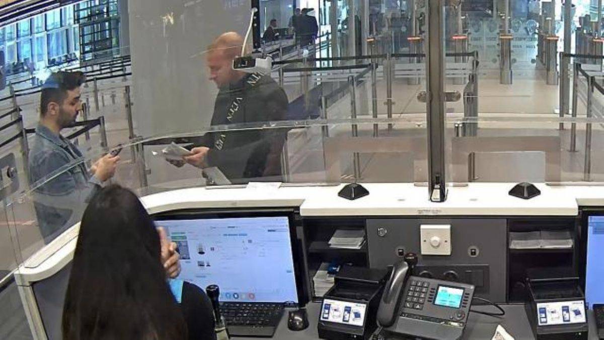 İngiltere’de kırmızı bültenle aranan şüpheli İstanbul Havalimanı'nda yakalandı