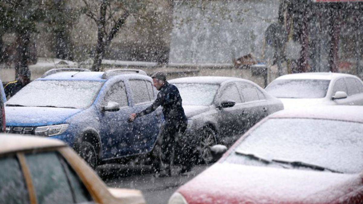 Ardahan mayıs ayında beyaza büründü
