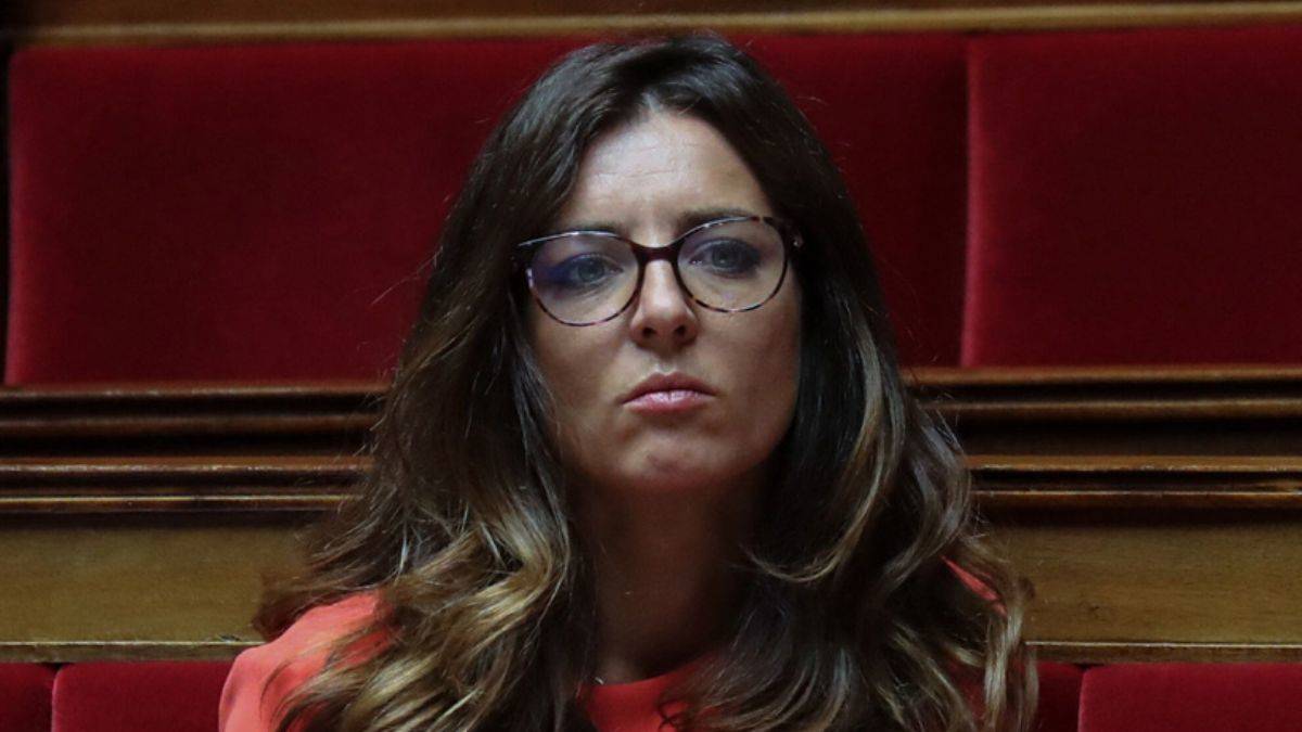 Macron'un partisinde ''iç çamaşırı'' skandalı! İstifa etti