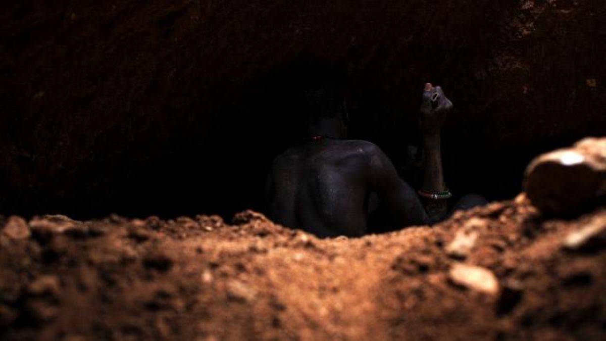 Burkina Faso'da mahsur kalan 8 madenci 20 gündür kurtarılmayı bekliyor