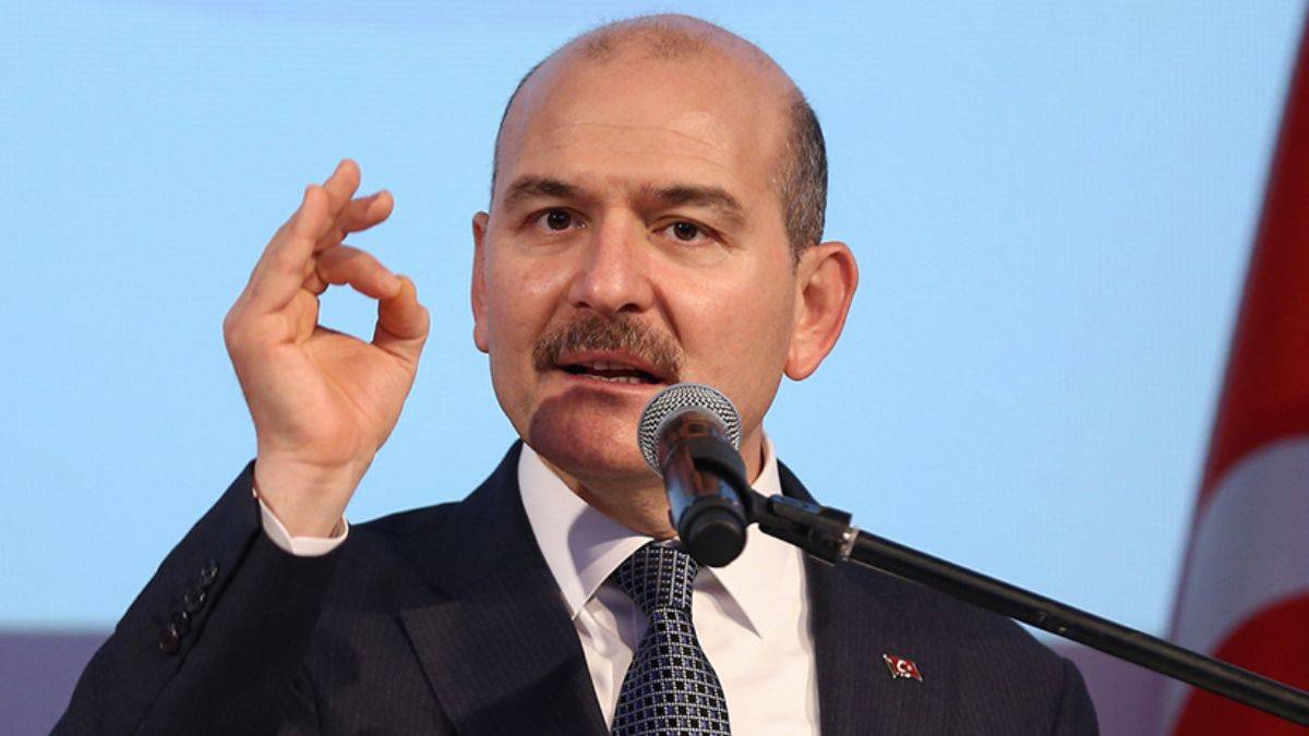 'Bugün elçilerle iş birliği yapanlar, Amerika talimatıyla darbe gerçekleştirenlerdir'