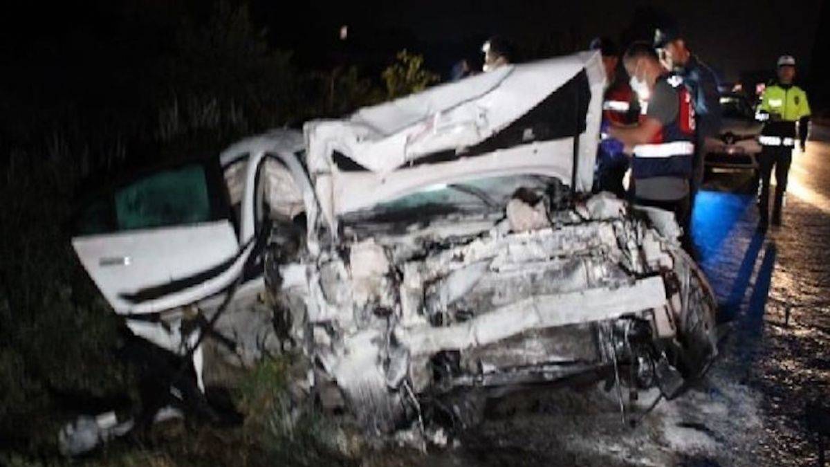 Aydın'da feci kaza: 3 ölü, 4 yaralı